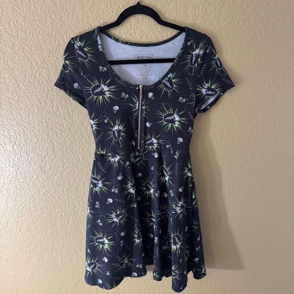 Universal Studios Monsters Bride Of Frankenstein Front Zip Black Dress Size M - Picture 1 of 5